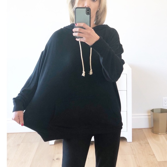 TELLURIDE Black Loungewear Hoodie & Joggers Set - Picture 4 of 12